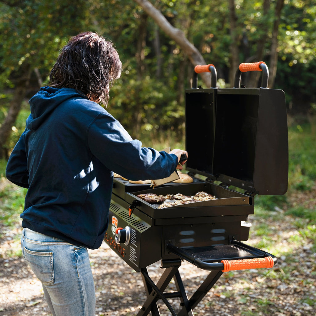 Blackstone - 17" ON THE GO Griddle & Grill Combo